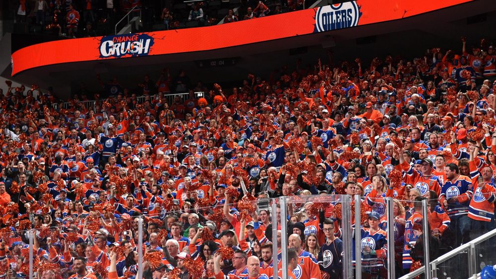 Oilers Huddle Things to Do in Winter in Edmonton | Explore Edmonton