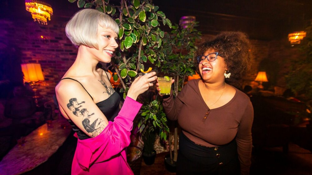 late-night-attractions-in-edmonton-explore-edmonton