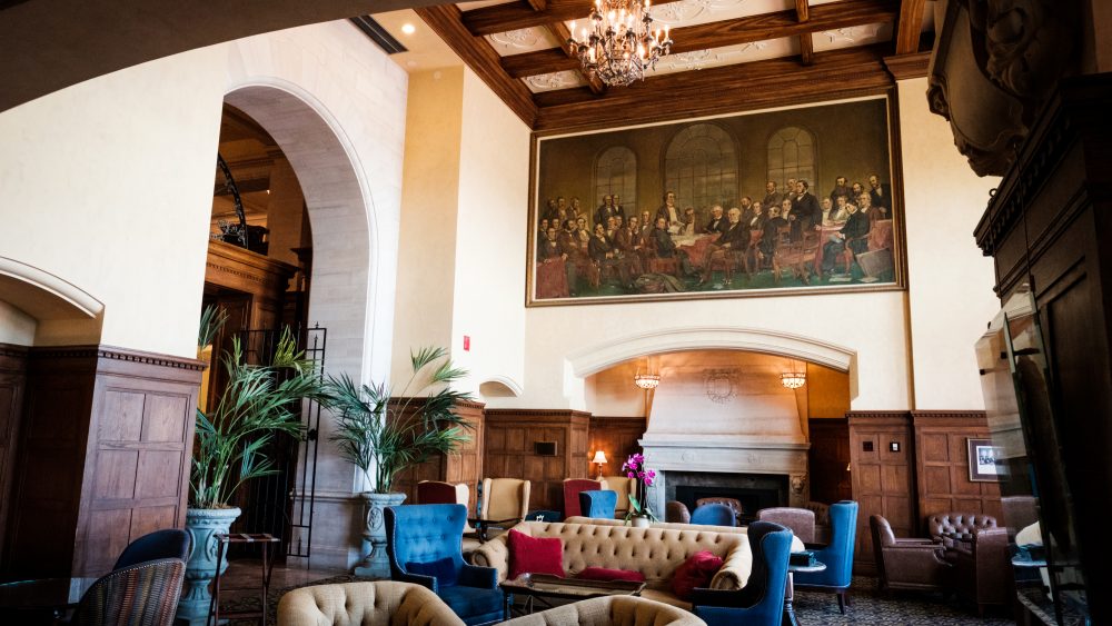 The 10 Best Cocktail Bars in Edmonton Restaurants Explore Edmonton