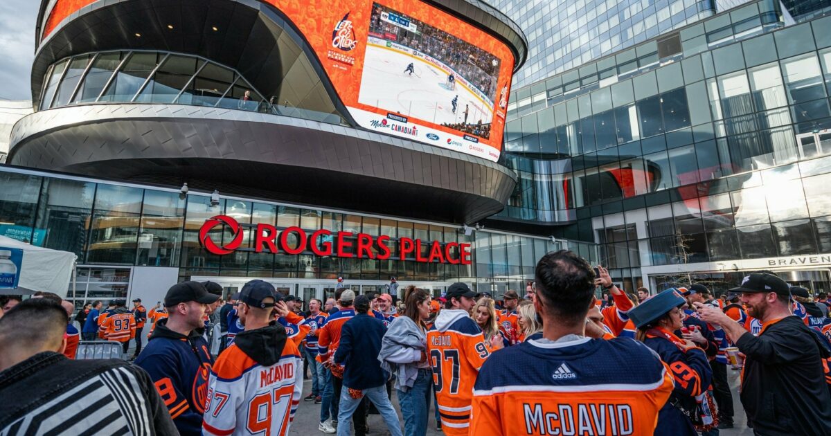 Edmonton Oilers fans upset about absurd concession prices at Rogers Place