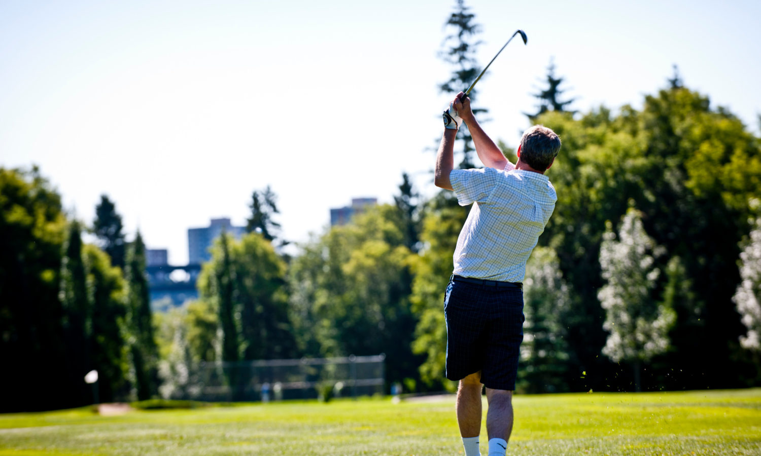 Edmonton Golf Man Swings Club ?mtime=20200720135545&focal=none